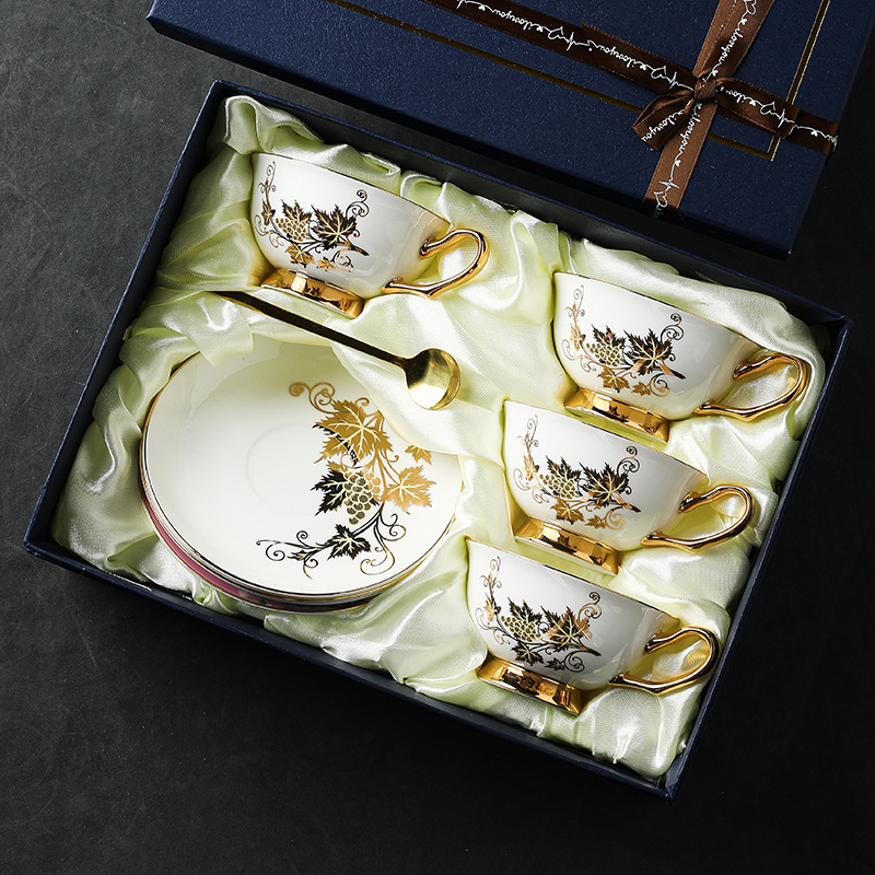 コーヒーカップ 小さな上品なセット セラミック イギリス式ア - Tea Coffee Utensils のレビューと価格